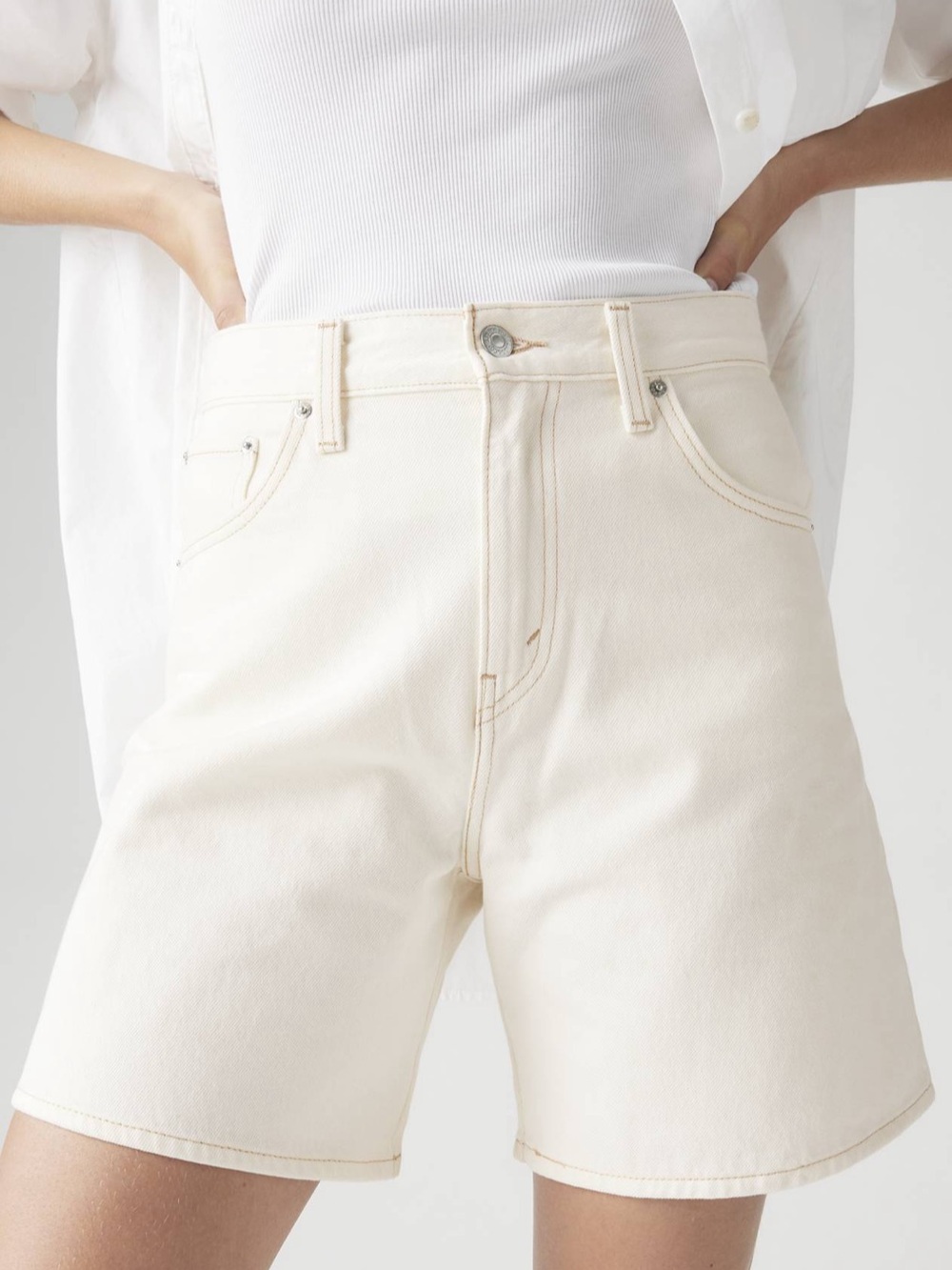 Levi’s High Baggy Short, Size 31, Color: White, Great Condition